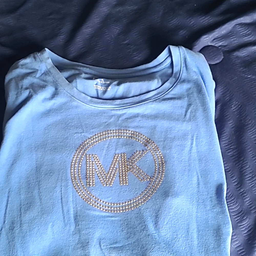 Michael kors  👕 shirt